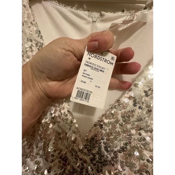 WAYF Sequined Silver Dress Sz M Mini Long Sleeve New! - Picture 3 of 6